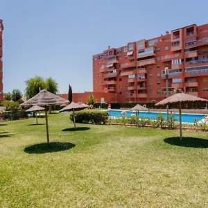 Apartamento Apartamento Teatinos, Metro, Free Parking & Pool, Málaga