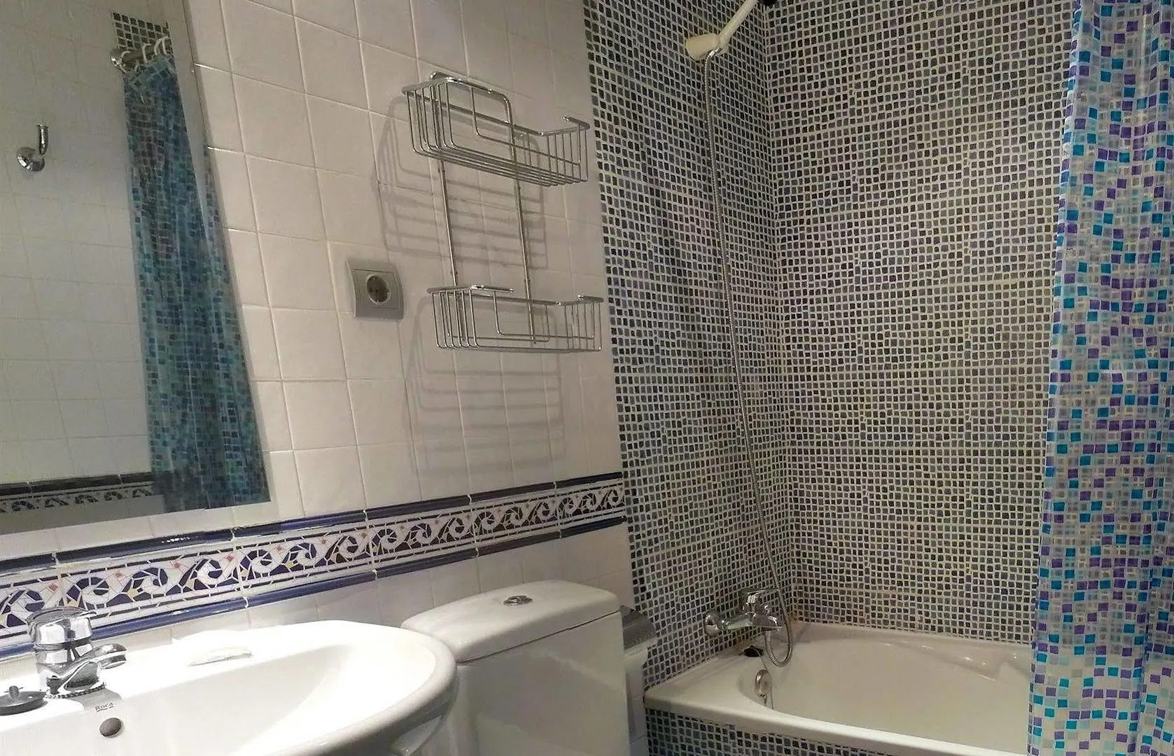 Apartamentos Suites Oficentro Málaga 0*,  Espagne