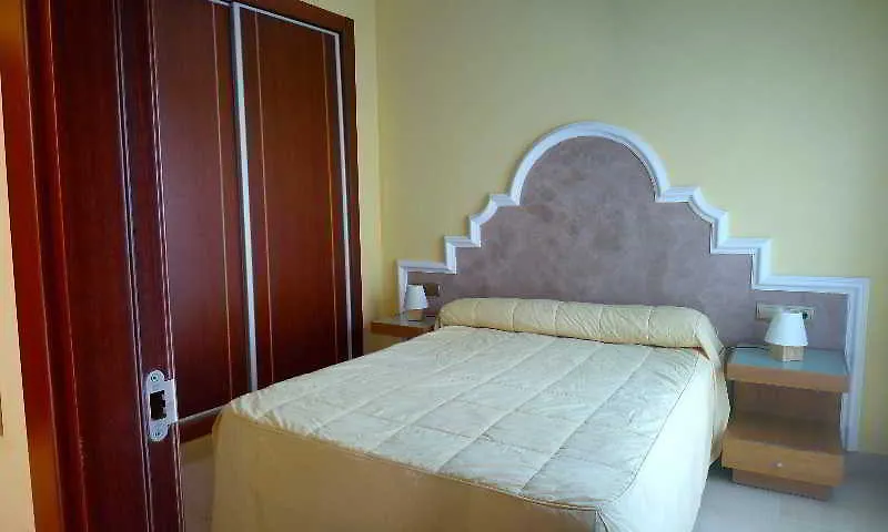 Apartamentos Suites Oficentro Malaga Apartment